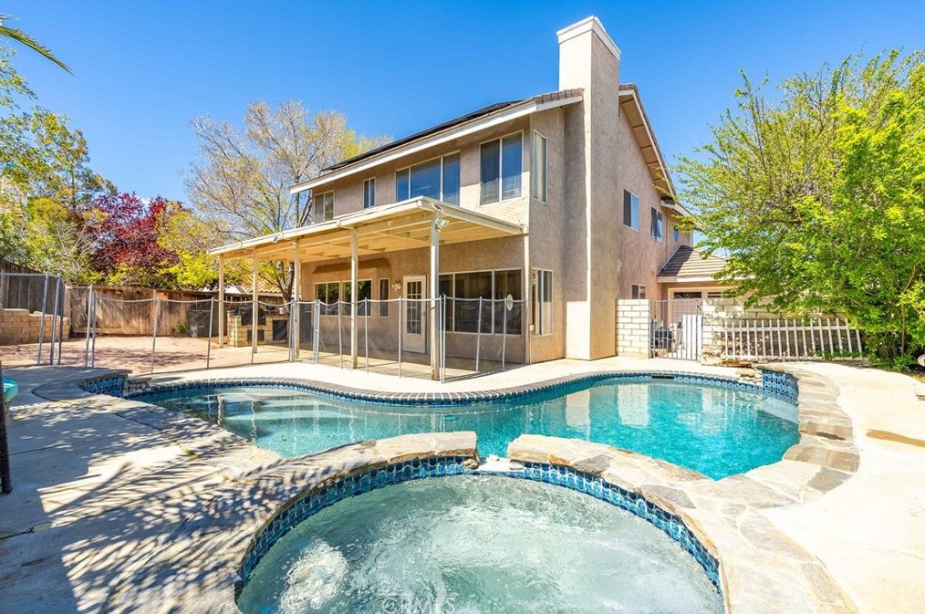 3412 Denham Dr, Palmdale, CA 93551