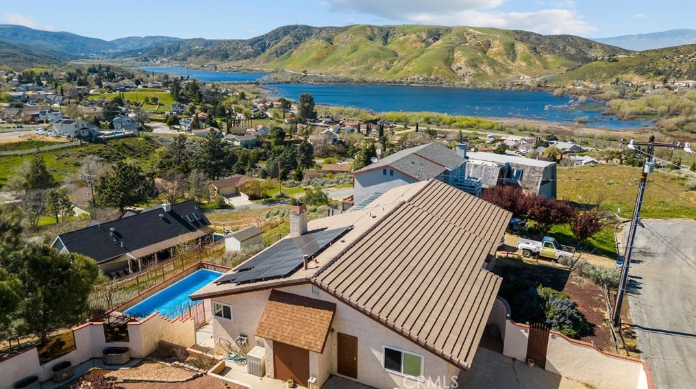 14748 Flintstone Dr, Leona Valley, CA 93532
