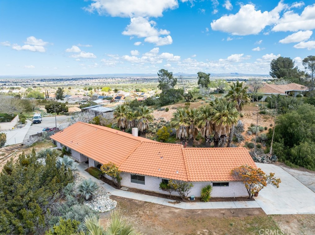 35808 42nd St, Palmdale, CA 93552