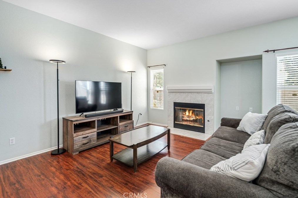 1752 Windermere Dr, Lancaster CA  93534-5316 exterior