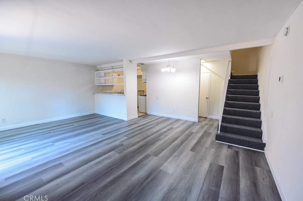 15542 Sherman Way #9, Van Nuys, CA 91406