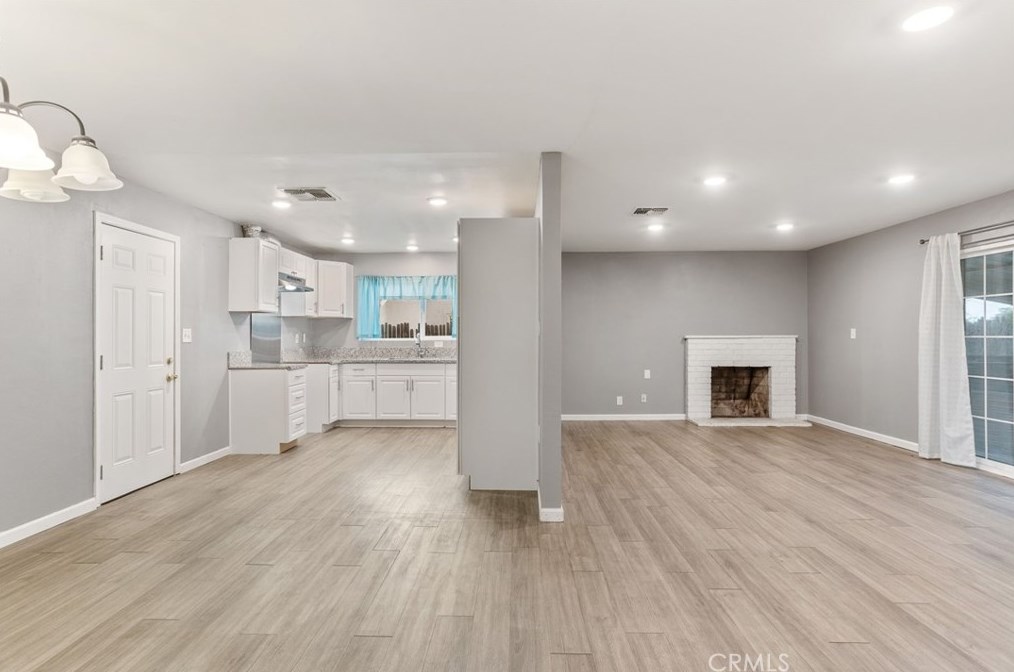 2804 Occidental St, Bakersfield CA  93305-2327 exterior