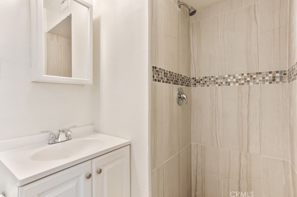 2804 Occidental St, Bakersfield CA  93305-2327 exterior