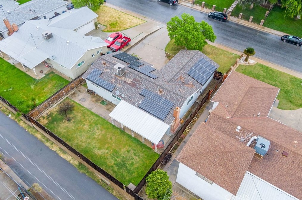 2804 Occidental St, Bakersfield CA  93305-2327 exterior