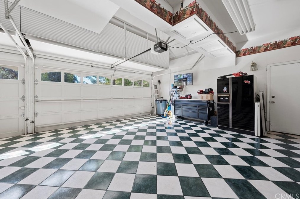 18015 Dali Dr, San Fernando CA  91344-1946 exterior
