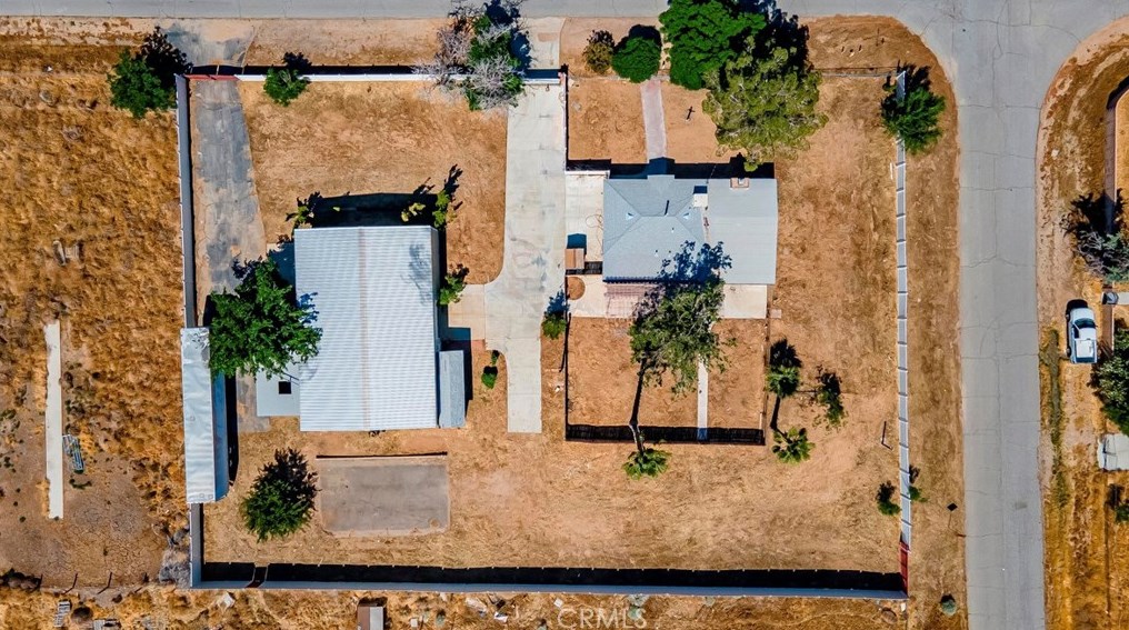 40556 11 St, Palmdale CA  93551-2019 exterior