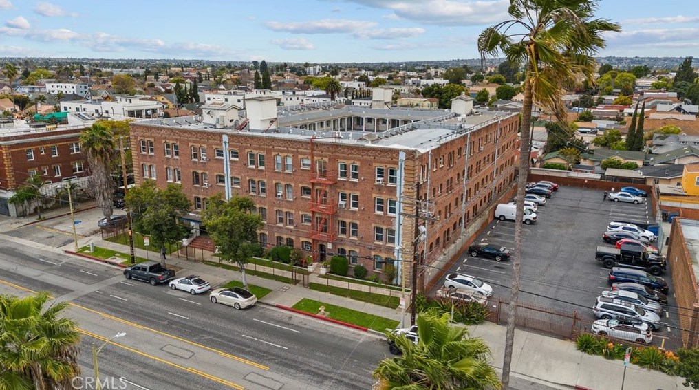 4125 Figueroa St, Los Angeles CA  90037-2092 exterior