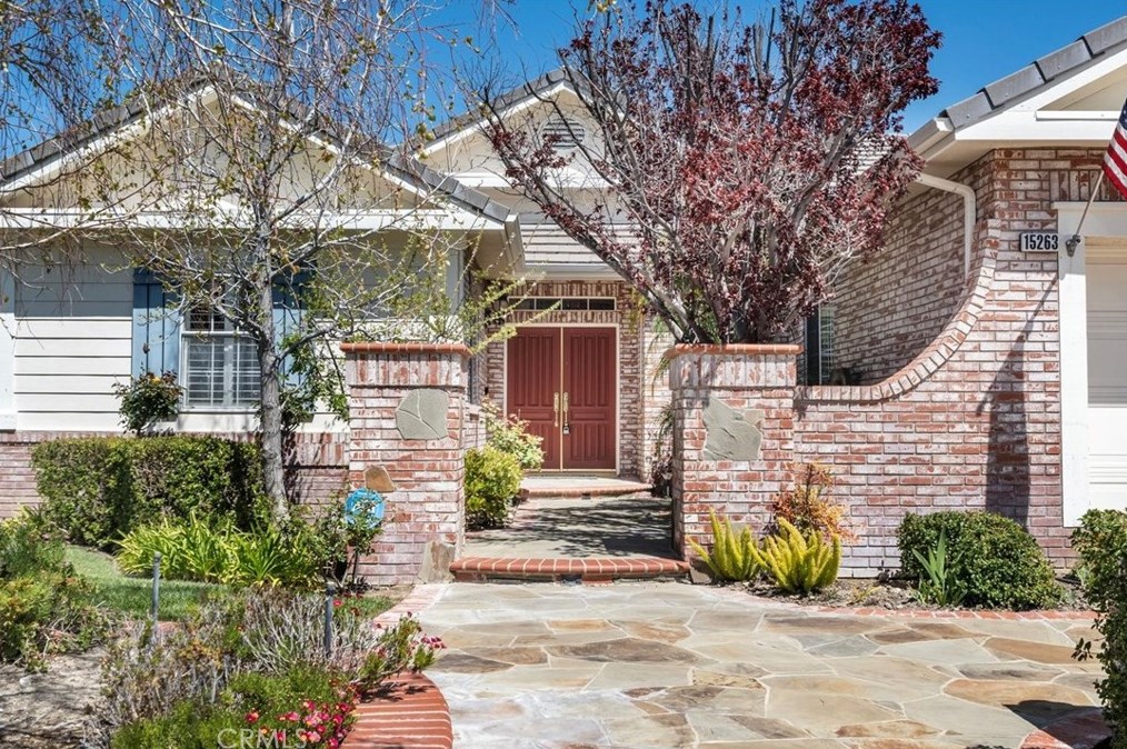 15263 Saddleback Rd, Santa Clarita, CA 91387-4723