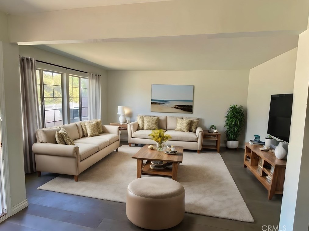 740 Dollie St, Oxnard, CA 93033-7772