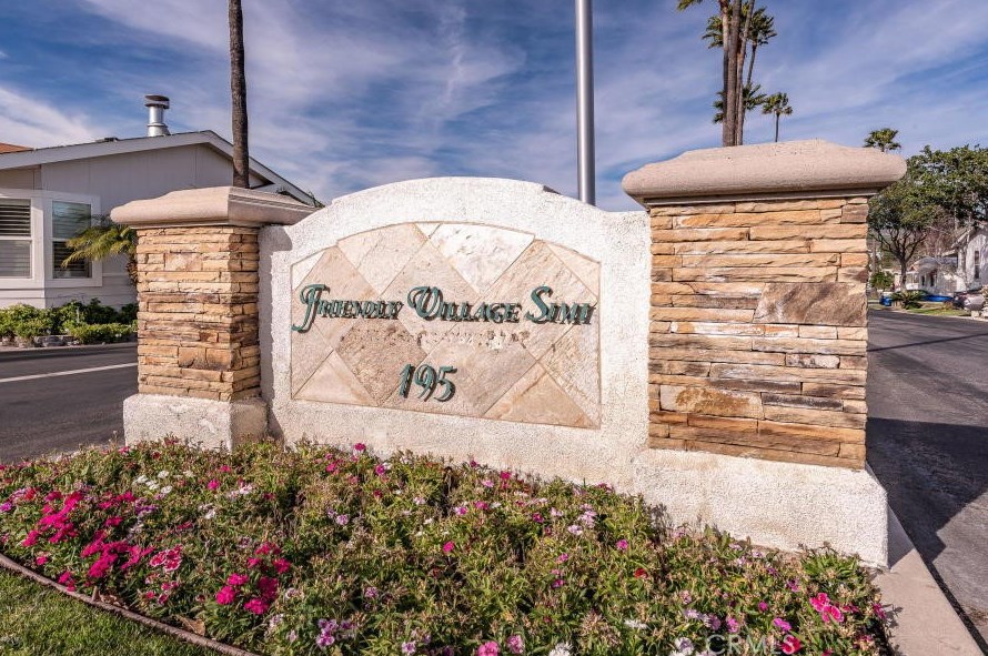 195 Tierra Rejada Rd, Simi Valley CA  93065-0821 exterior