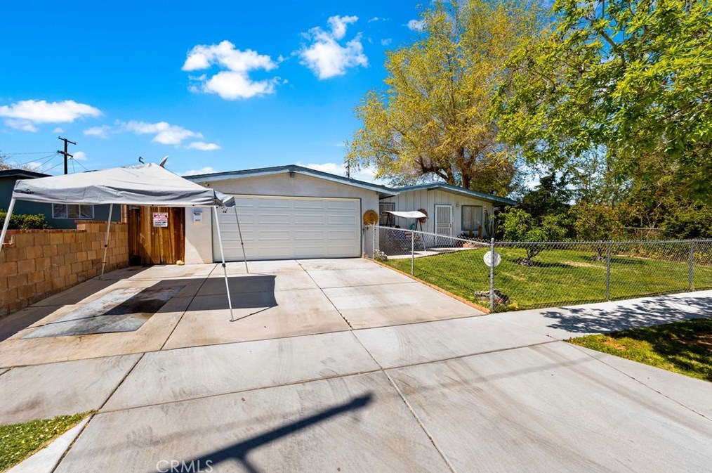 38457 Glenbush Ave, Palmdale CA  93550-4315 exterior