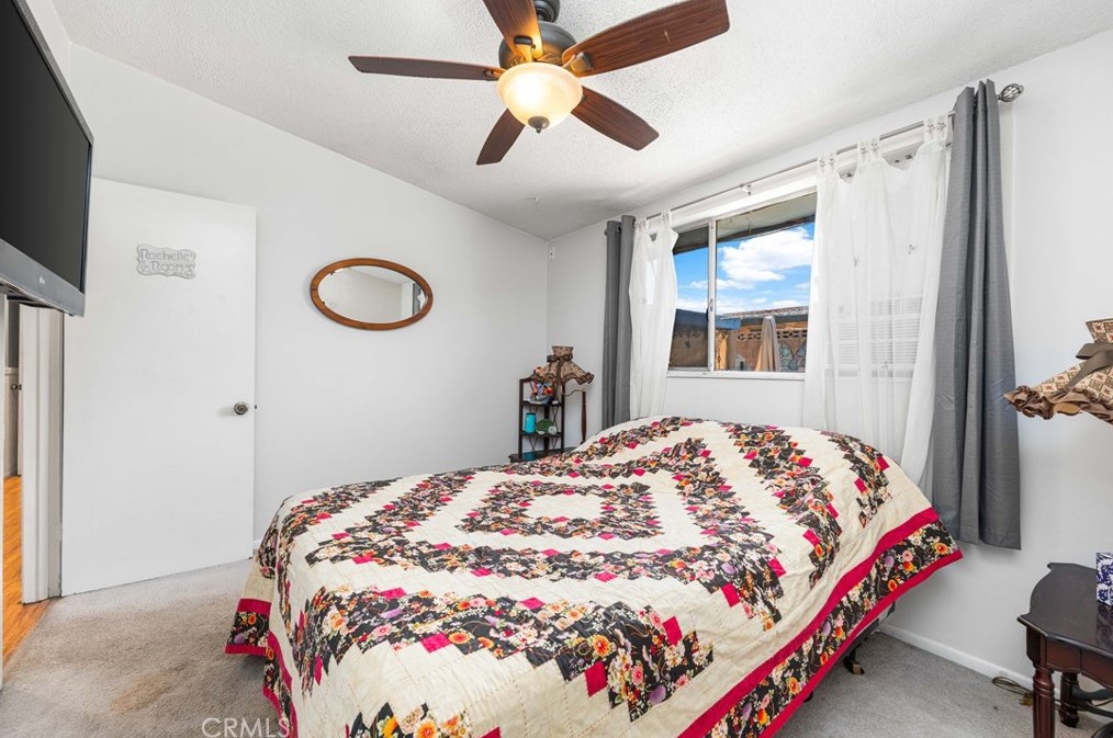 38457 Glenbush Ave, Palmdale CA  93550-4315 exterior