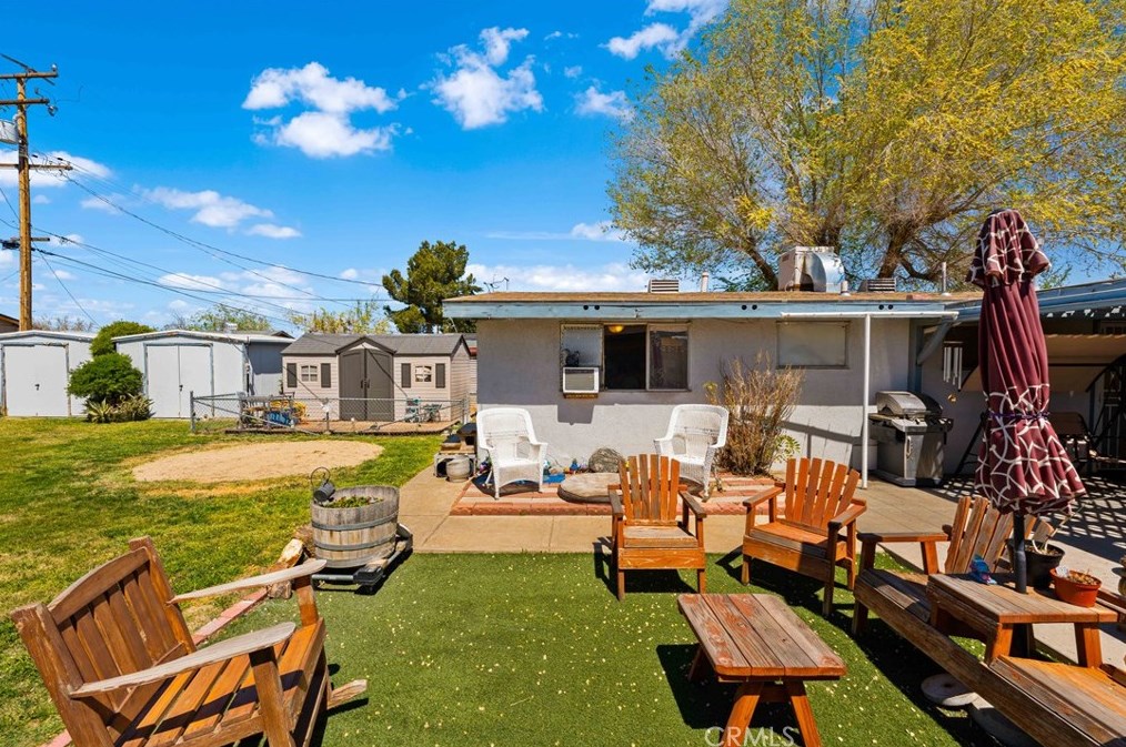 38457 Glenbush Ave, Palmdale CA  93550-4315 exterior