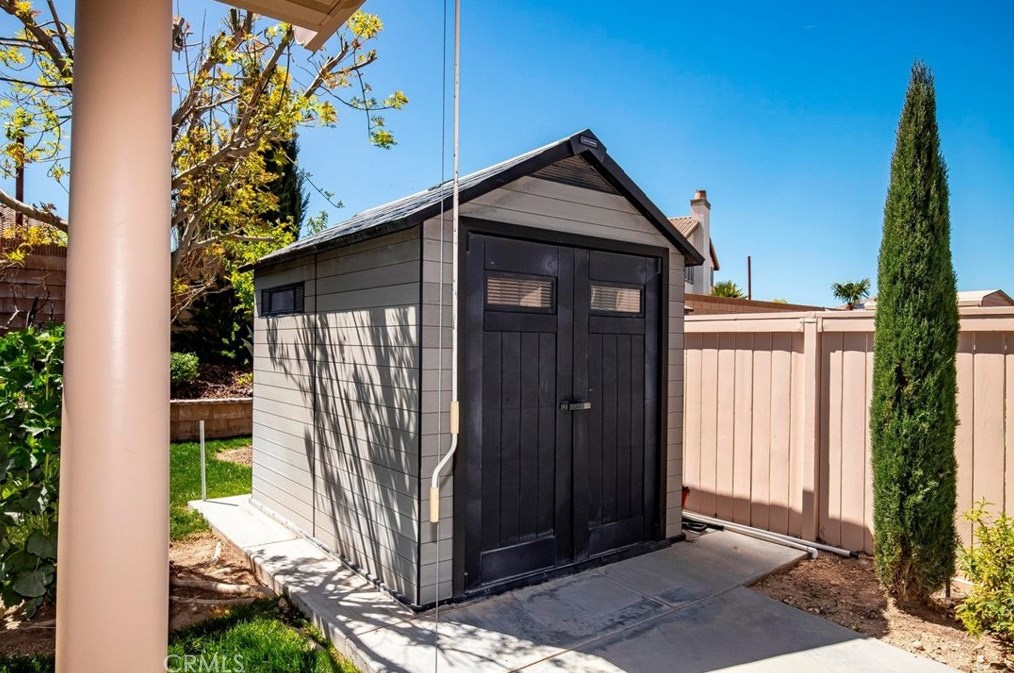 4124 Avenue, Lancaster CA  exterior