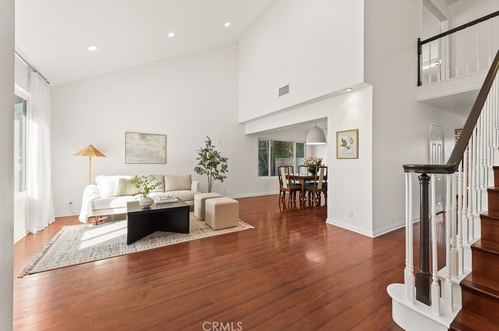 2906 Rob Ct, Thousand Oaks CA exterior