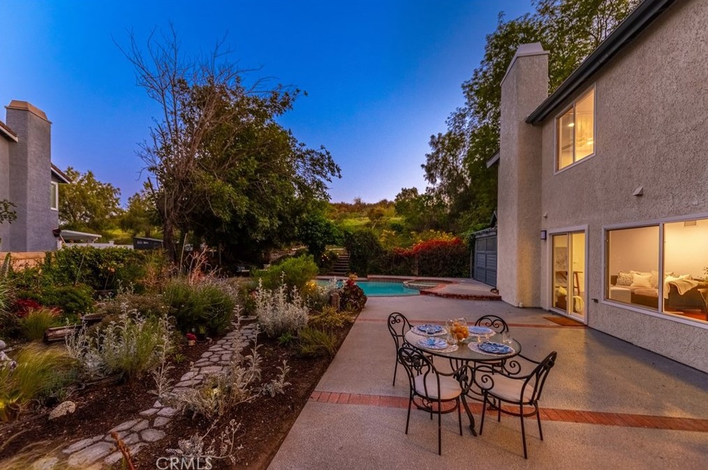 2906 Rob Ct, Thousand Oaks CA exterior