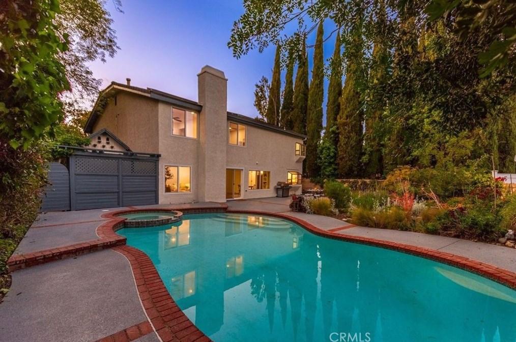 2906 Rob Ct, Thousand Oaks CA exterior