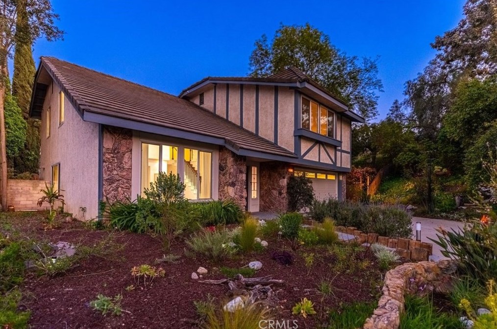 2906 Rob Ct, Thousand Oaks CA exterior