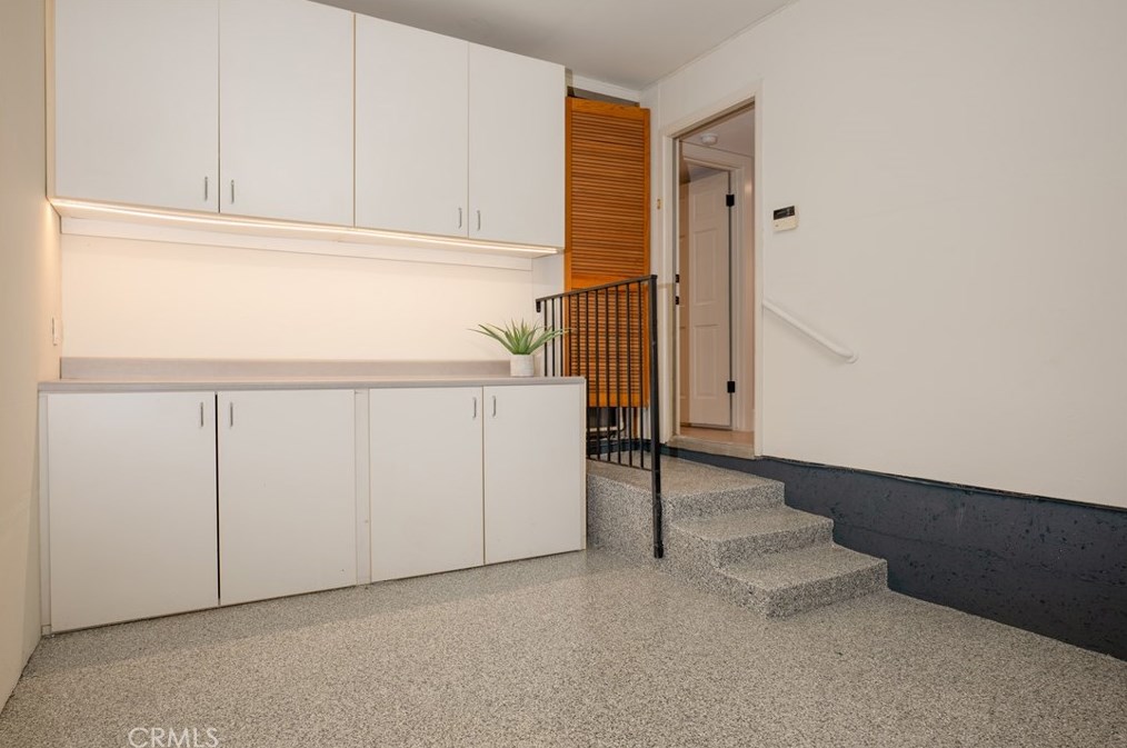 3563 Twin Lk Rdg, Thousand Oaks CA  91361-3928 exterior