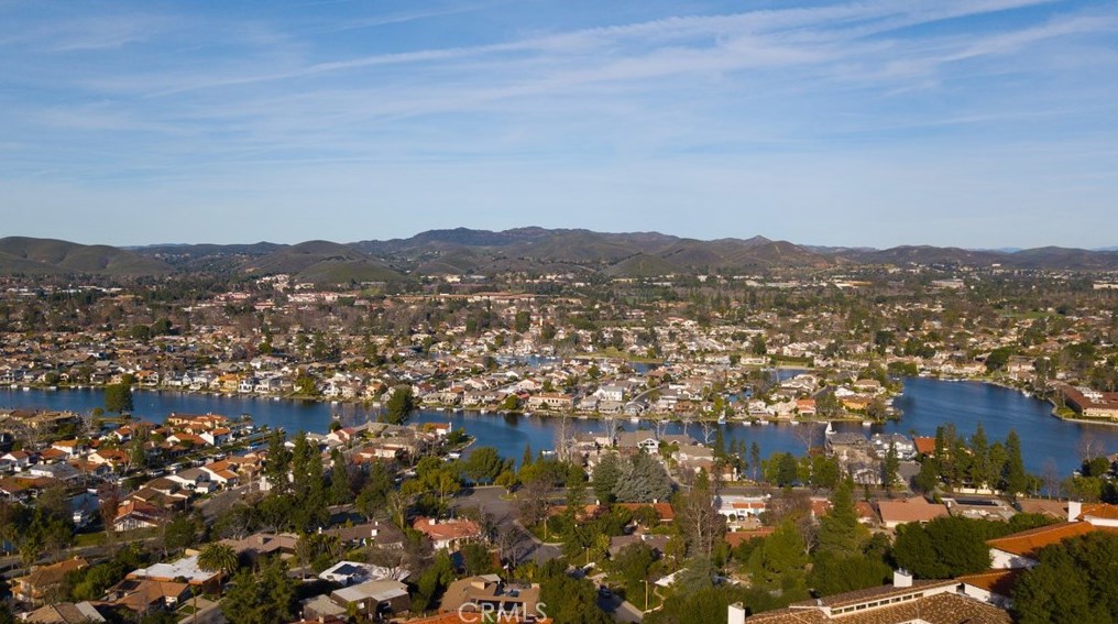 3563 Twin Lk Rdg, Thousand Oaks CA  91361-3928 exterior