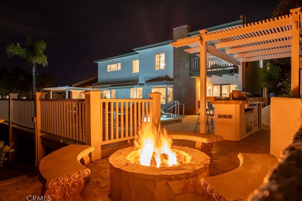 3563 Twin Lk Rdg, Thousand Oaks CA  91361-3928 exterior