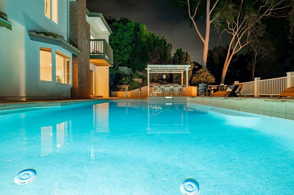 3563 Twin Lk Rdg, Thousand Oaks CA  91361-3928 exterior