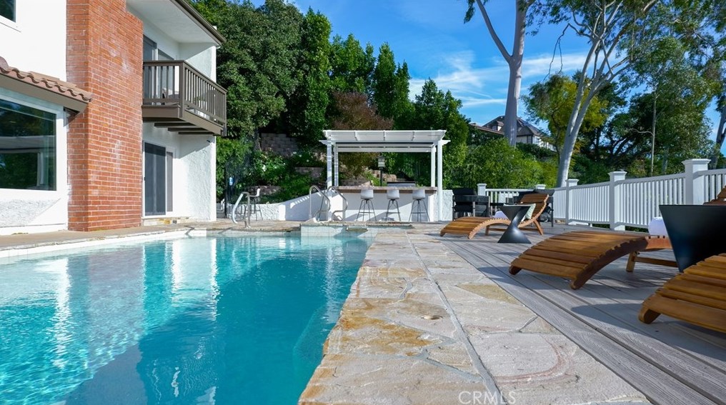 3563 Twin Lk Rdg, Thousand Oaks CA  91361-3928 exterior