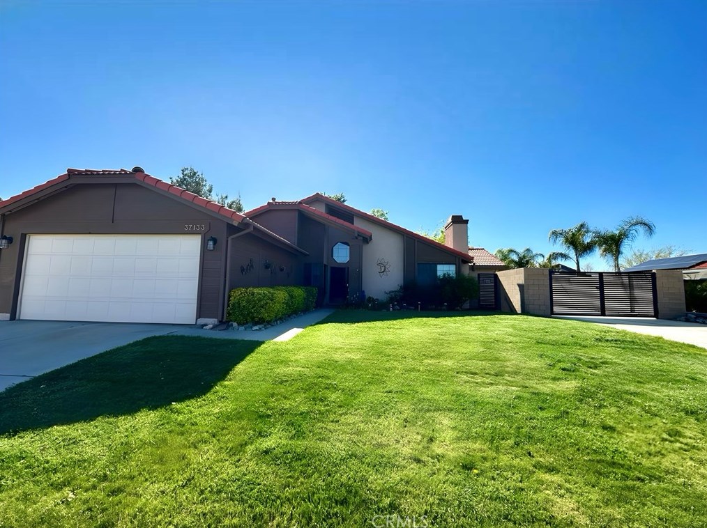 37133 Dawson Dr, Palmdale, CA 93550