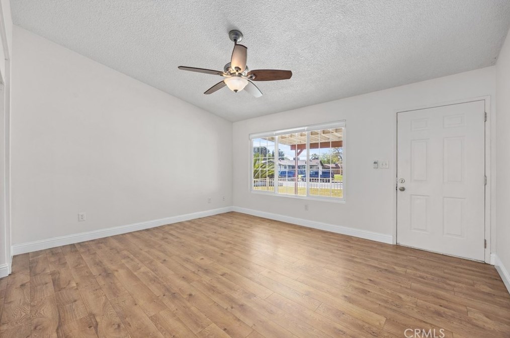 3812 Curry Ct, Bakersfield CA  93309-6272 exterior