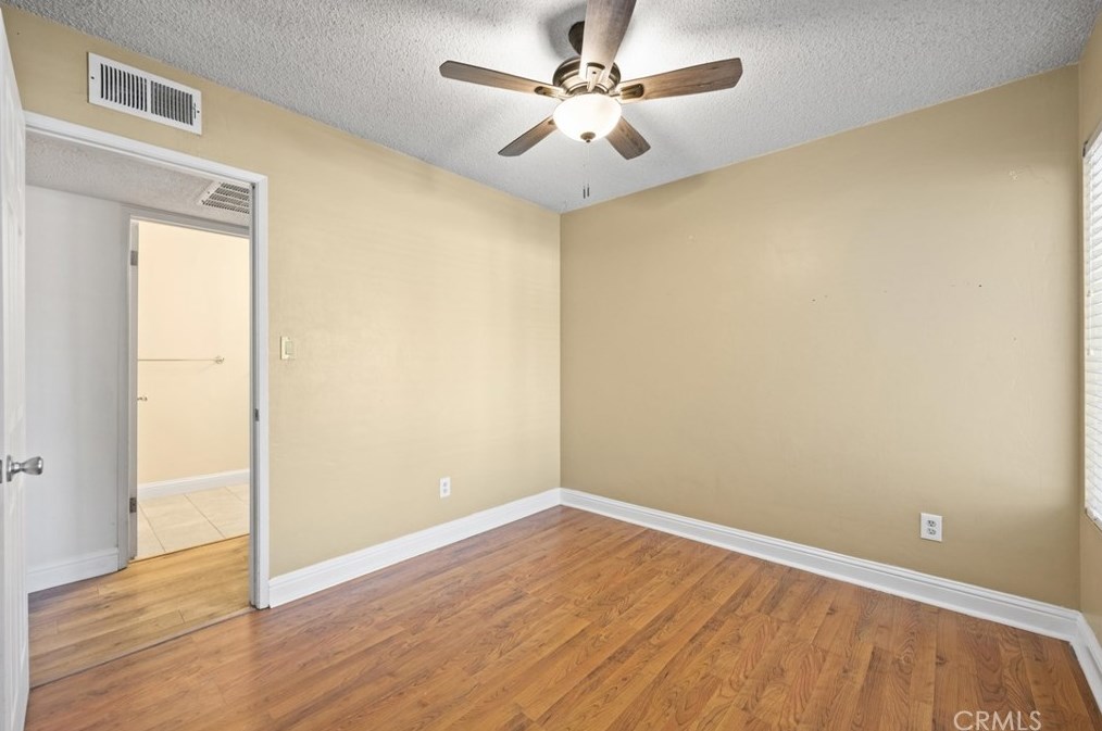 3812 Curry Ct, Bakersfield CA  93309-6272 exterior