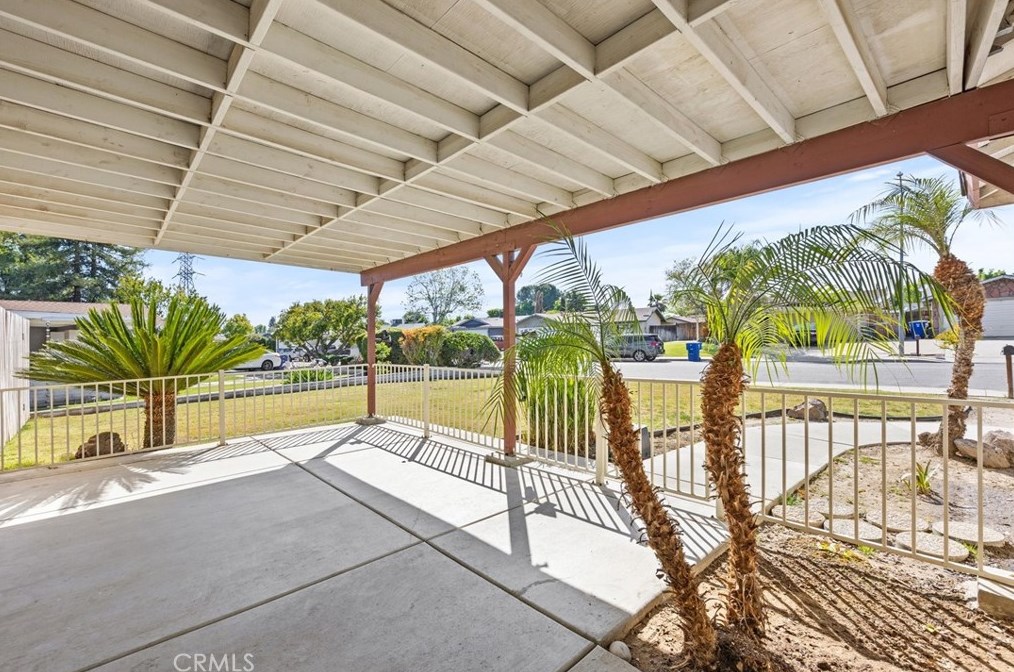 3812 Curry Ct, Bakersfield CA  93309-6272 exterior