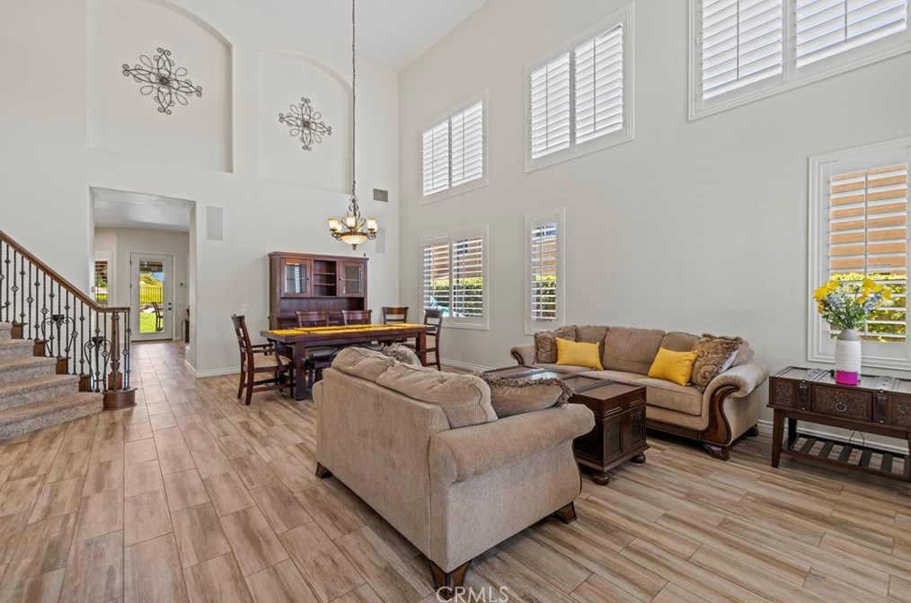 22020 Gold Canyon, Santa Clarita, CA 91390