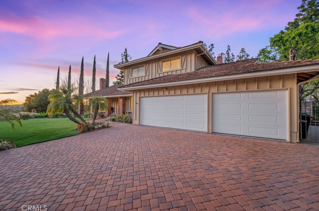 3810 Algonaut Dr, Calabasas, CA 91302