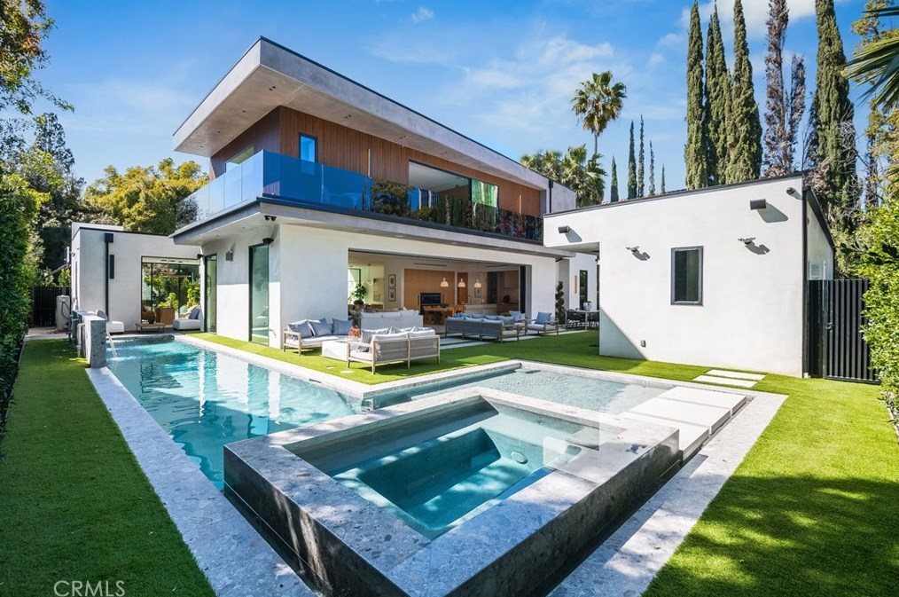 4540 Gloria Ave, Van Nuys, CA 91436