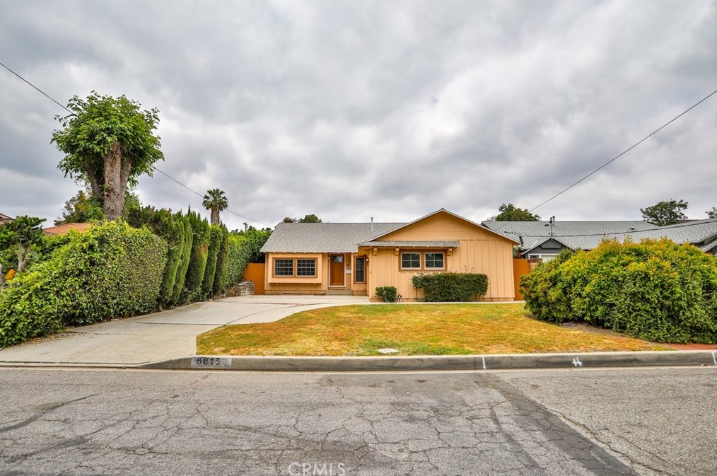 6615 Sunnyslope Ave, Van Nuys, CA 91401-1214