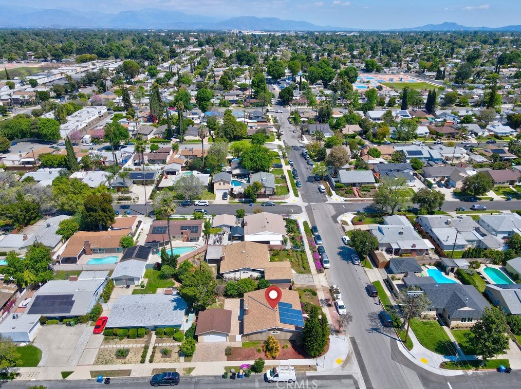 18167 Cantara St, Los Angeles CA  91335-1010 exterior