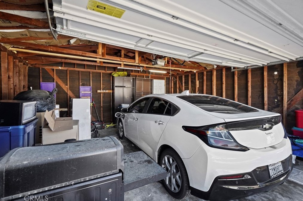 18167 Cantara St, Los Angeles CA  91335-1010 exterior