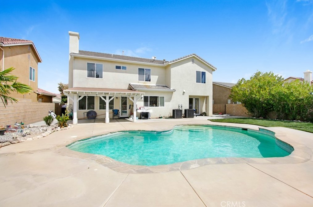 6536 Avenue, Lancaster, CA