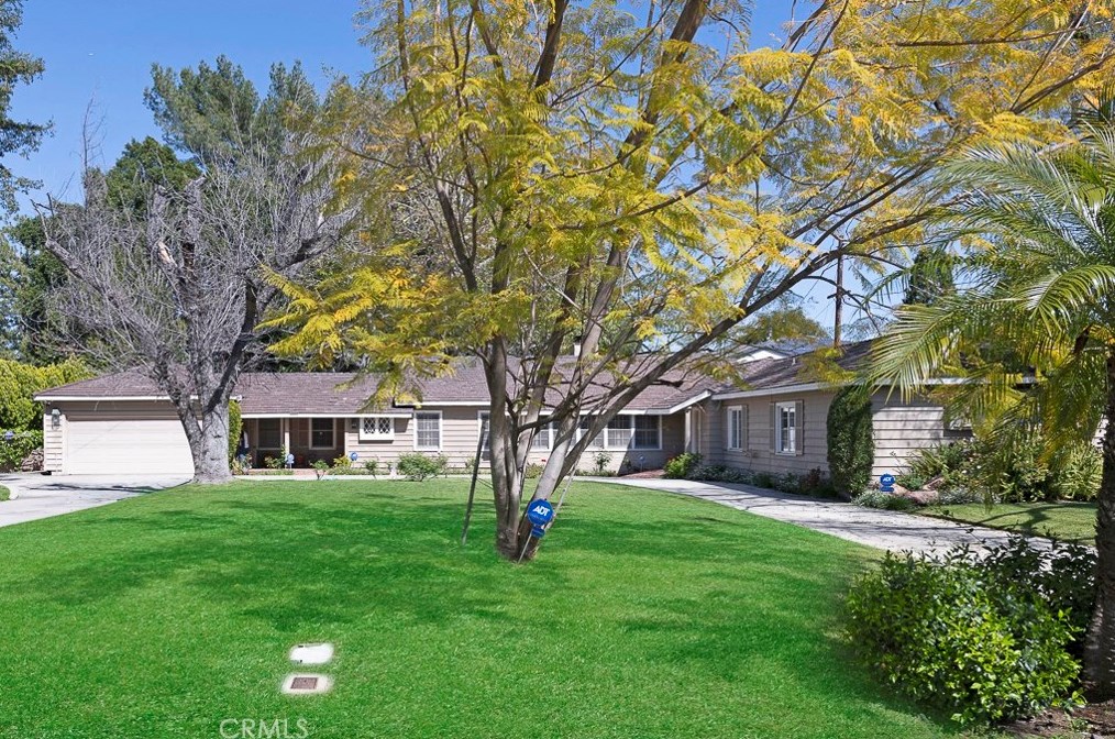 5070 Gloria Ave, Van Nuys, CA 91436-1529