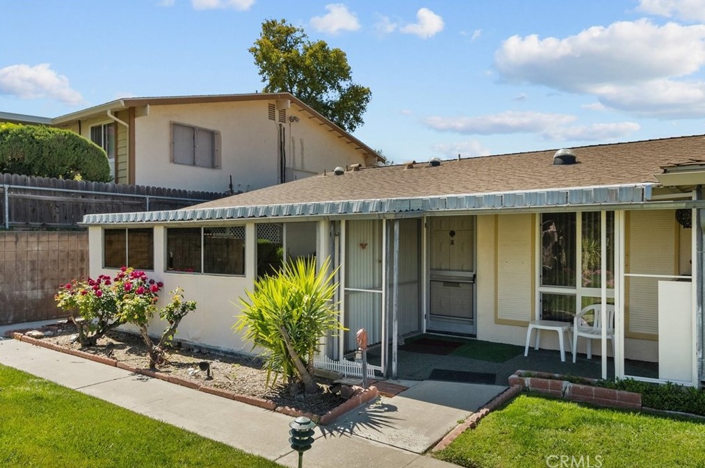 26859 Avenue Of The Oaks, Santa Clarita, CA 91321-5617