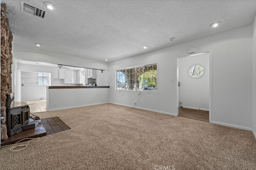 45010 Kingtree Ave, Lancaster CA  93534-2240 exterior