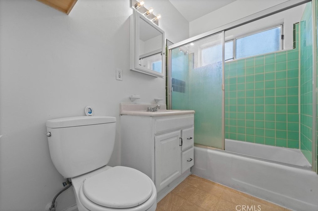 45010 Kingtree Ave, Lancaster CA  93534-2240 exterior