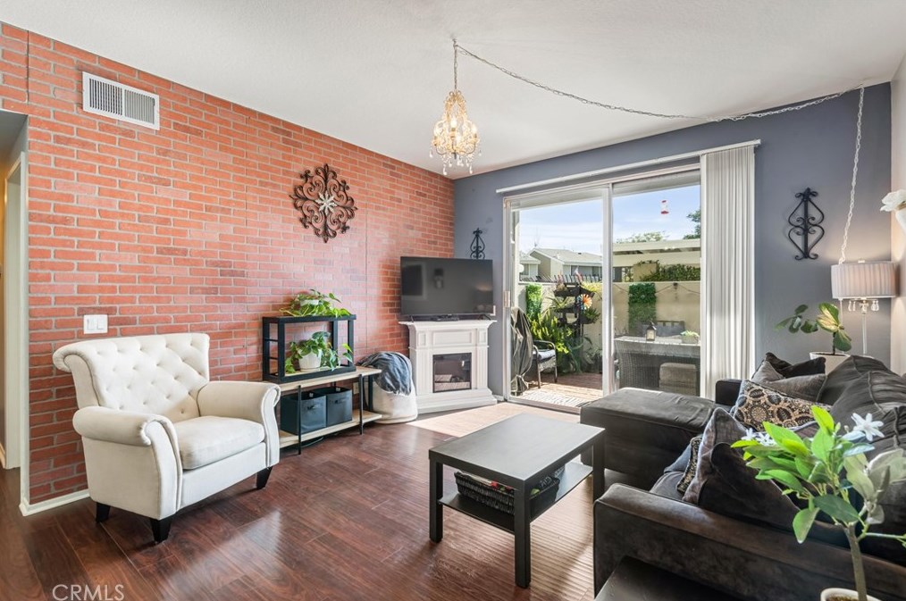 27620 Susan Beth Way #b, Santa Clarita, CA 91350
