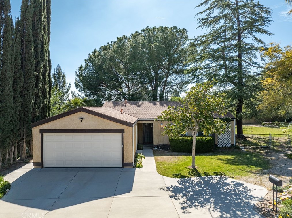 27945 Oakgale Ave, Santa Clarita, CA 91351
