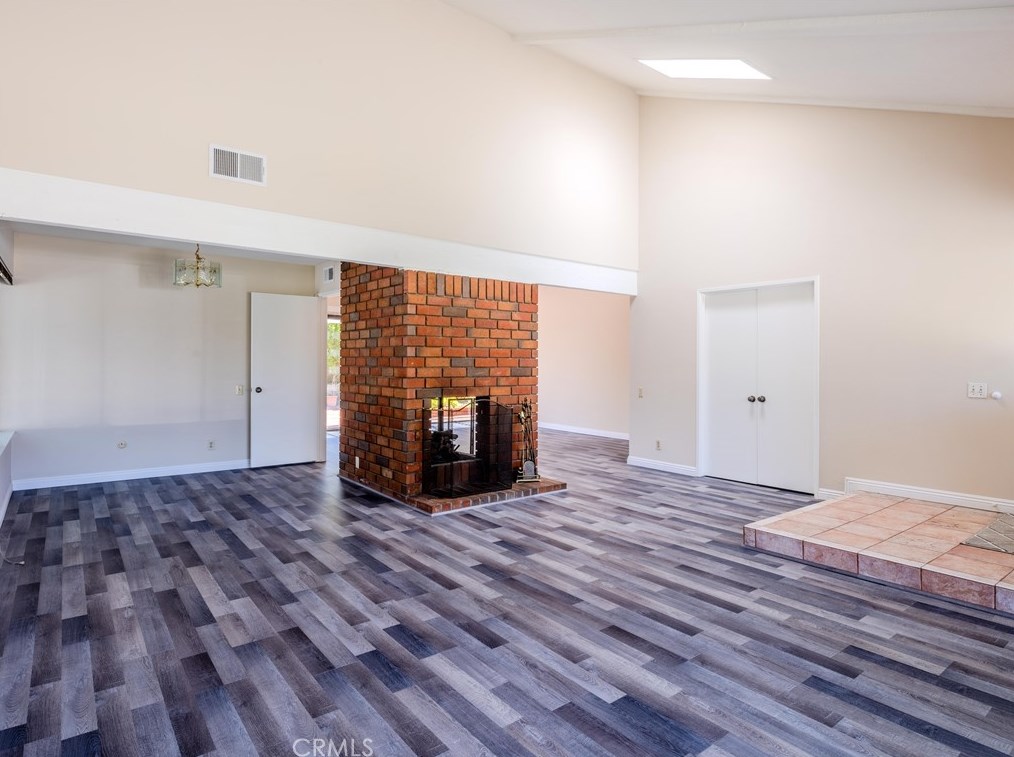 23502 Via Eliso, Santa Clarita, CA 91355