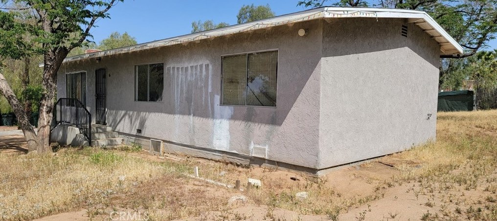 11541 Mathews Rd, Moreno Valley, CA 92557-6542