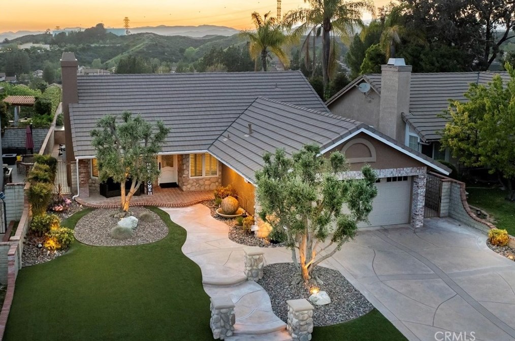 28203 Tamarack Ln, Santa Clarita, CA 91390