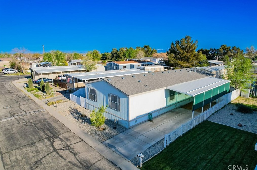 2016 Windbreak Dr, Tropico Village, CA 93560-6123