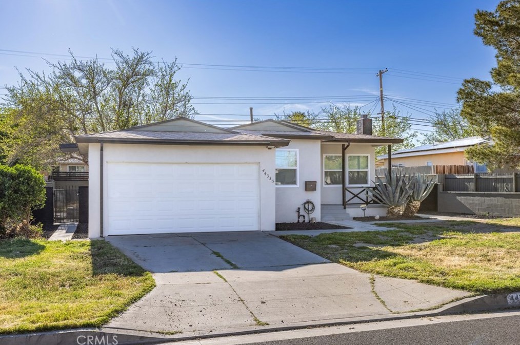 44335 Foxton Ave, Lancaster, CA 93535