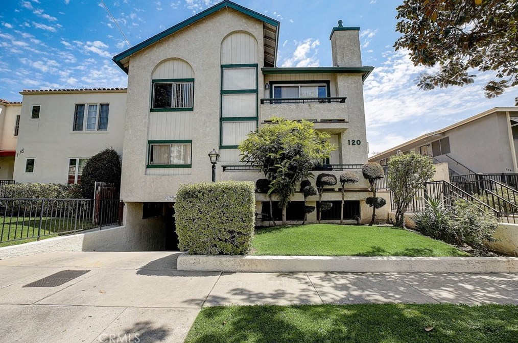 120 Everett St, Glendale, CA 91205-1102